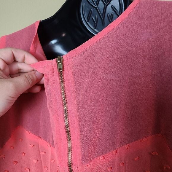 Alya Swiss Dot Sleeveless Top - Picture 4 of 6